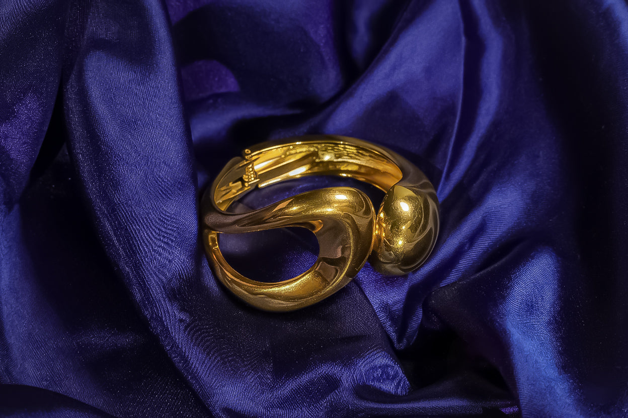 Waterdrop and Hollow loop Kada