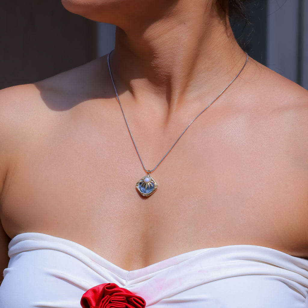Dualtone Sunrays Pendant Necklace