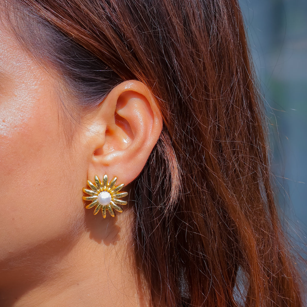 Floral Pearl Earring