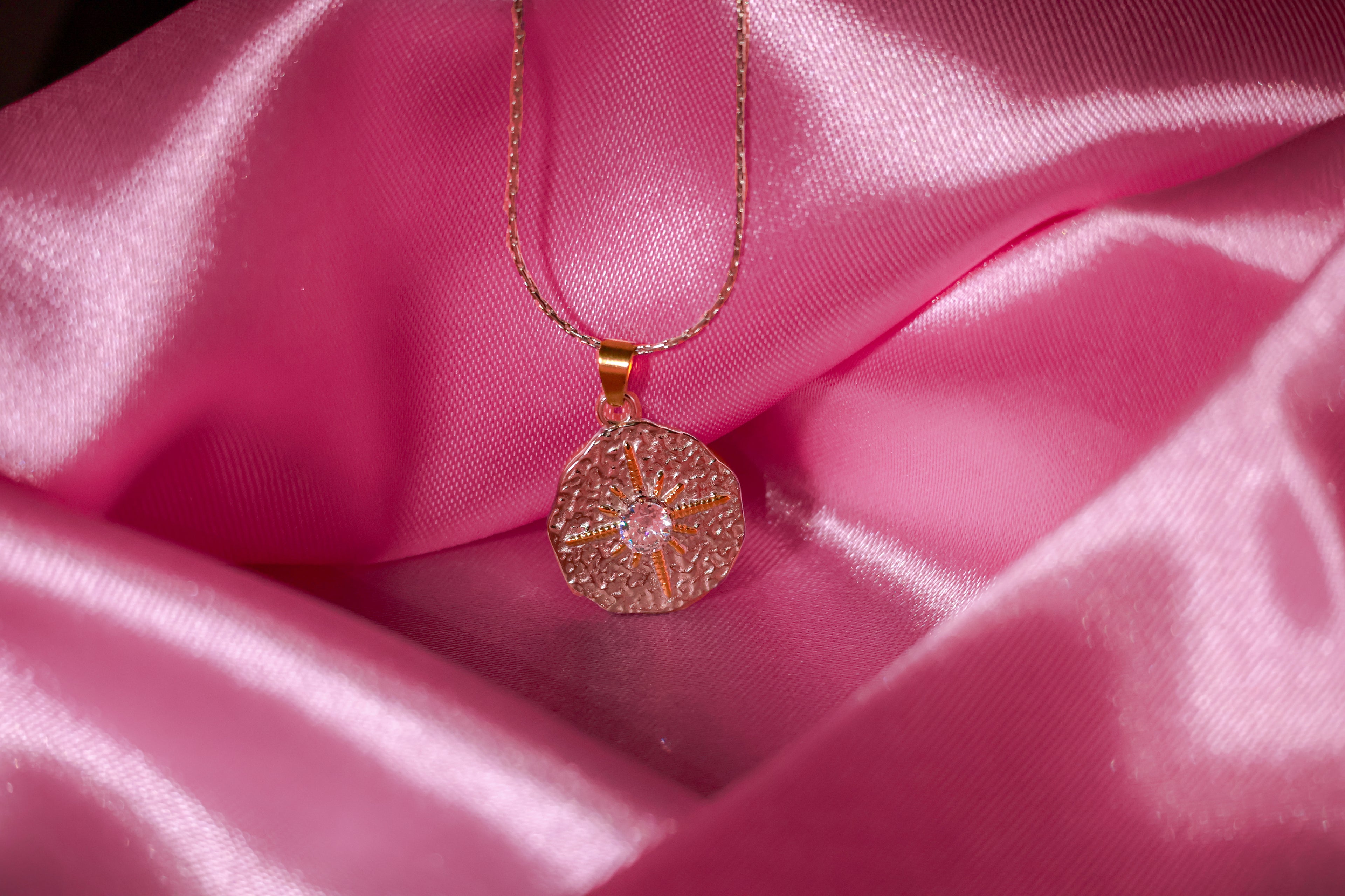 Dualtone Sparkle Diamond Pendant Necklace