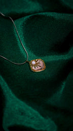 Dualtone Sunrays Pendant Necklace