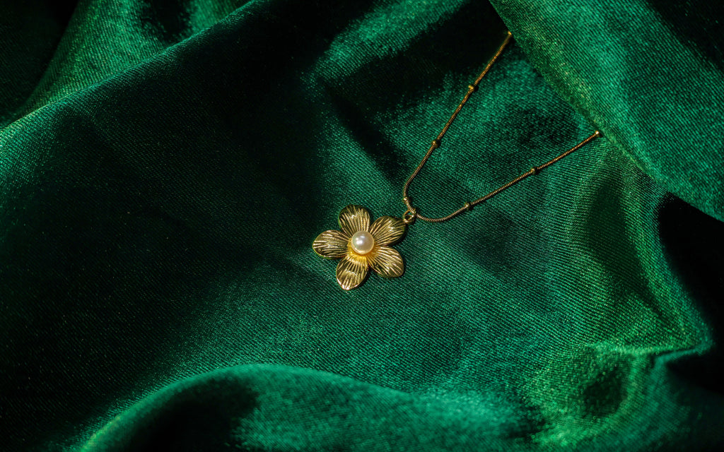 Golden Floral Pearl Pendant Necklace