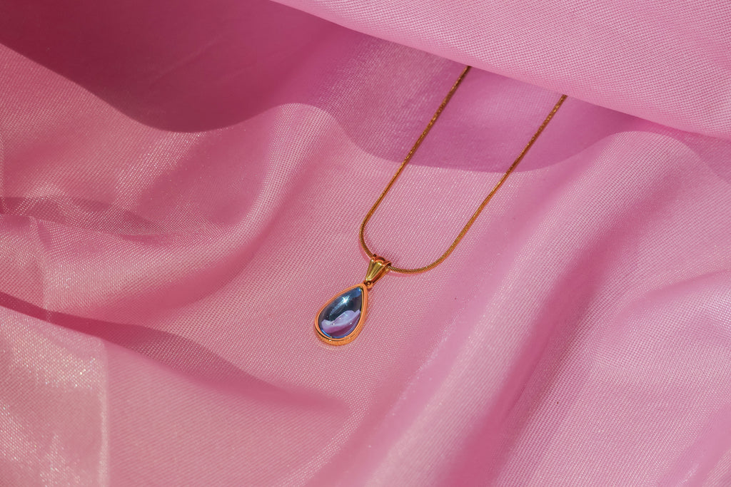Glass Waterdrop Pendant Necklace