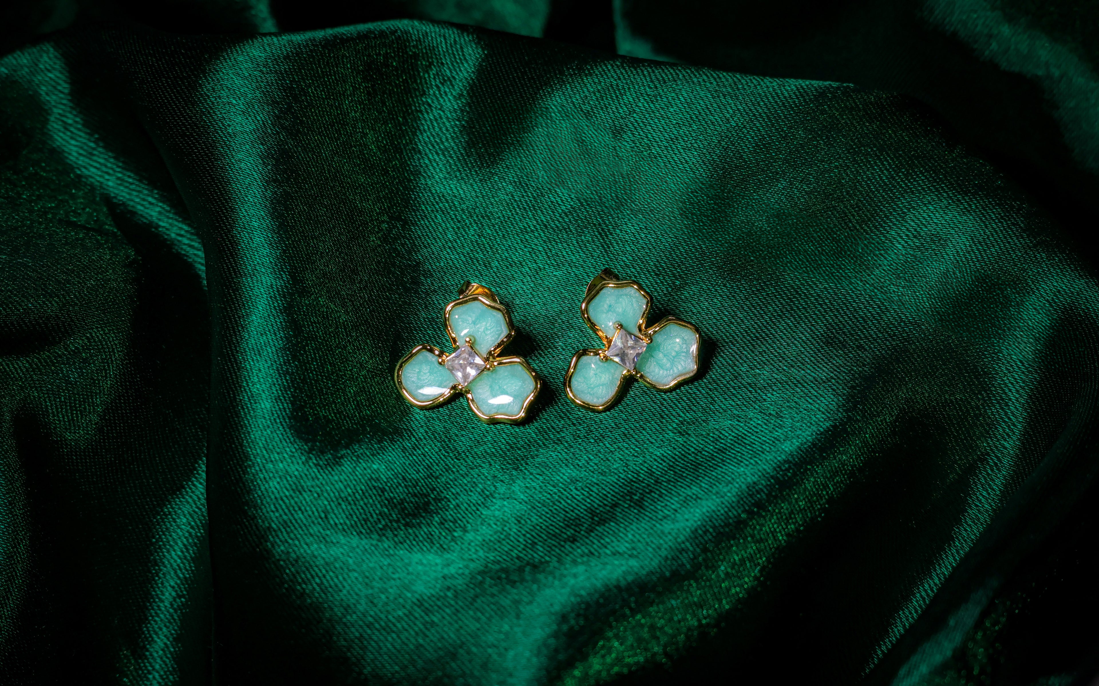 Teal Floral Bloom Earring