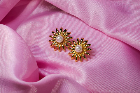 Floral Pearl Earring