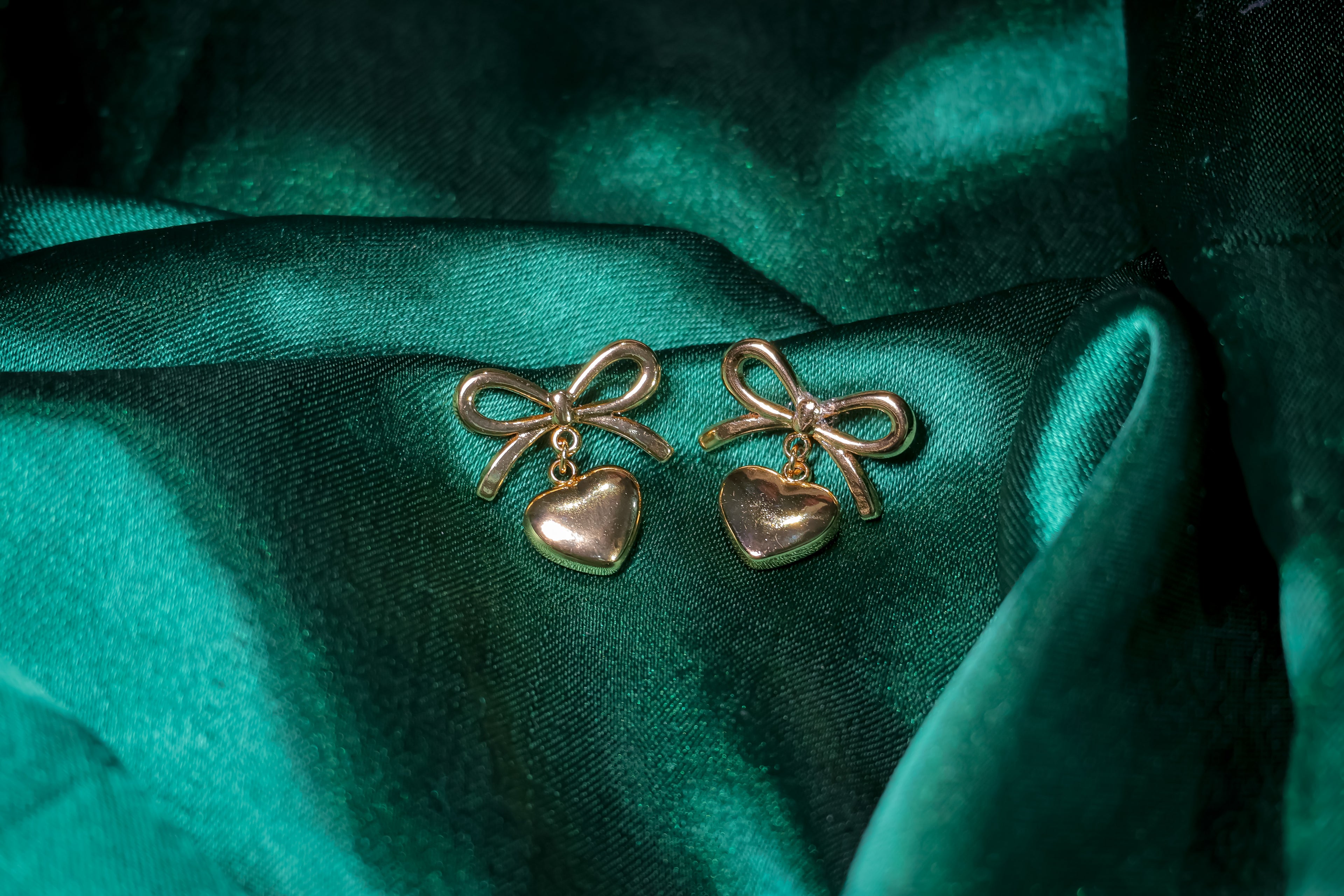 Golden Bow Affair Earring